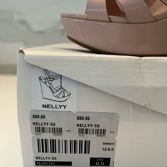 Gorgeous nude Aldo wedges - Picture 5 of 5